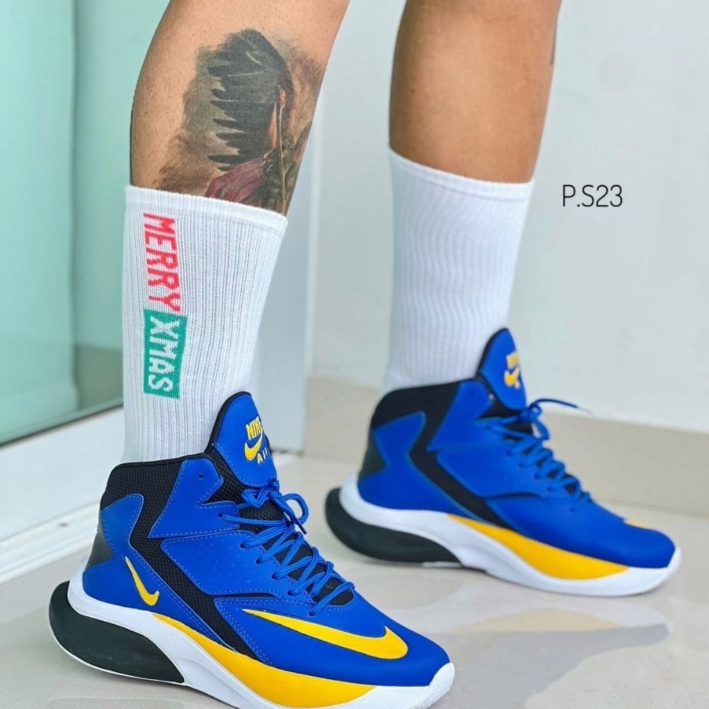 BOTA NIKE