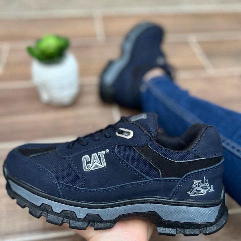 ZAPATILLA CAT CUERO CORTE BAJO