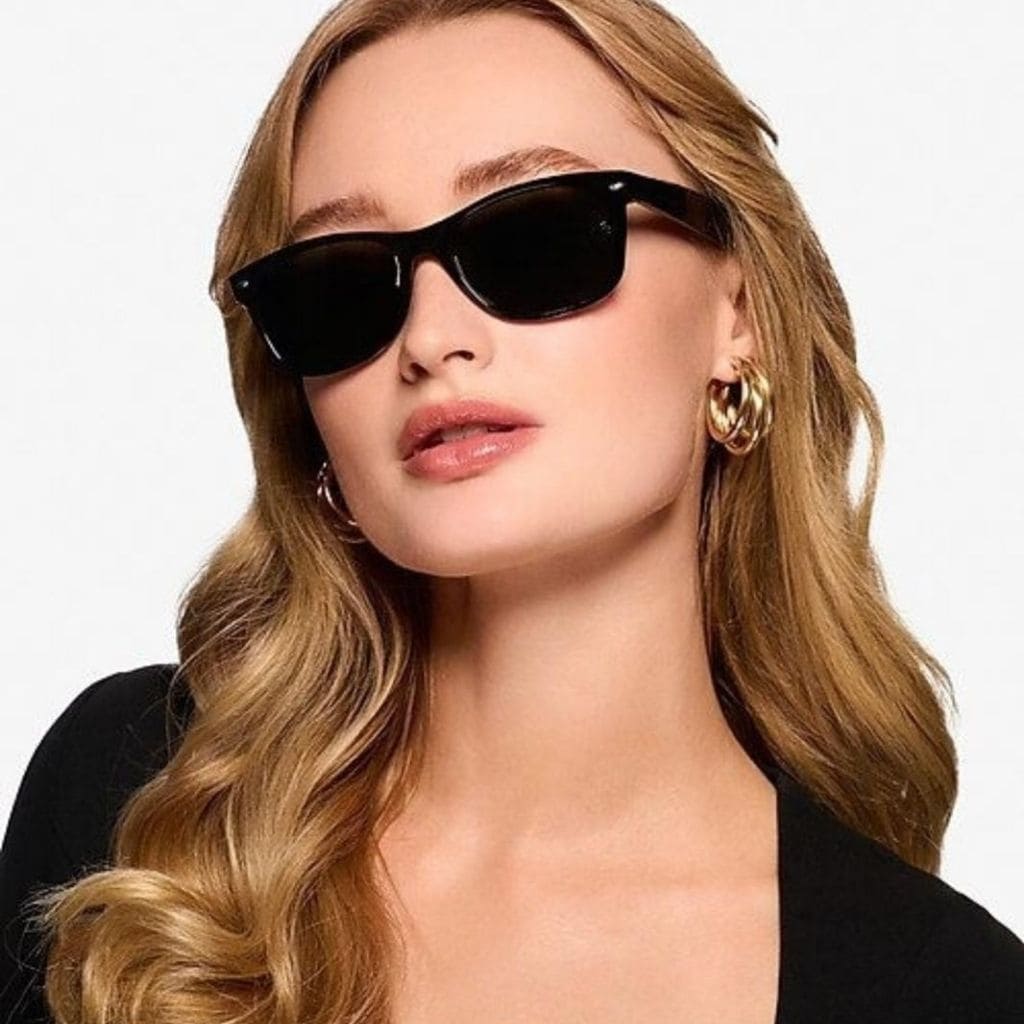 RELOJ CURREN 8442 + GAFAS WAYFARER NEGRA - SEDealmania
