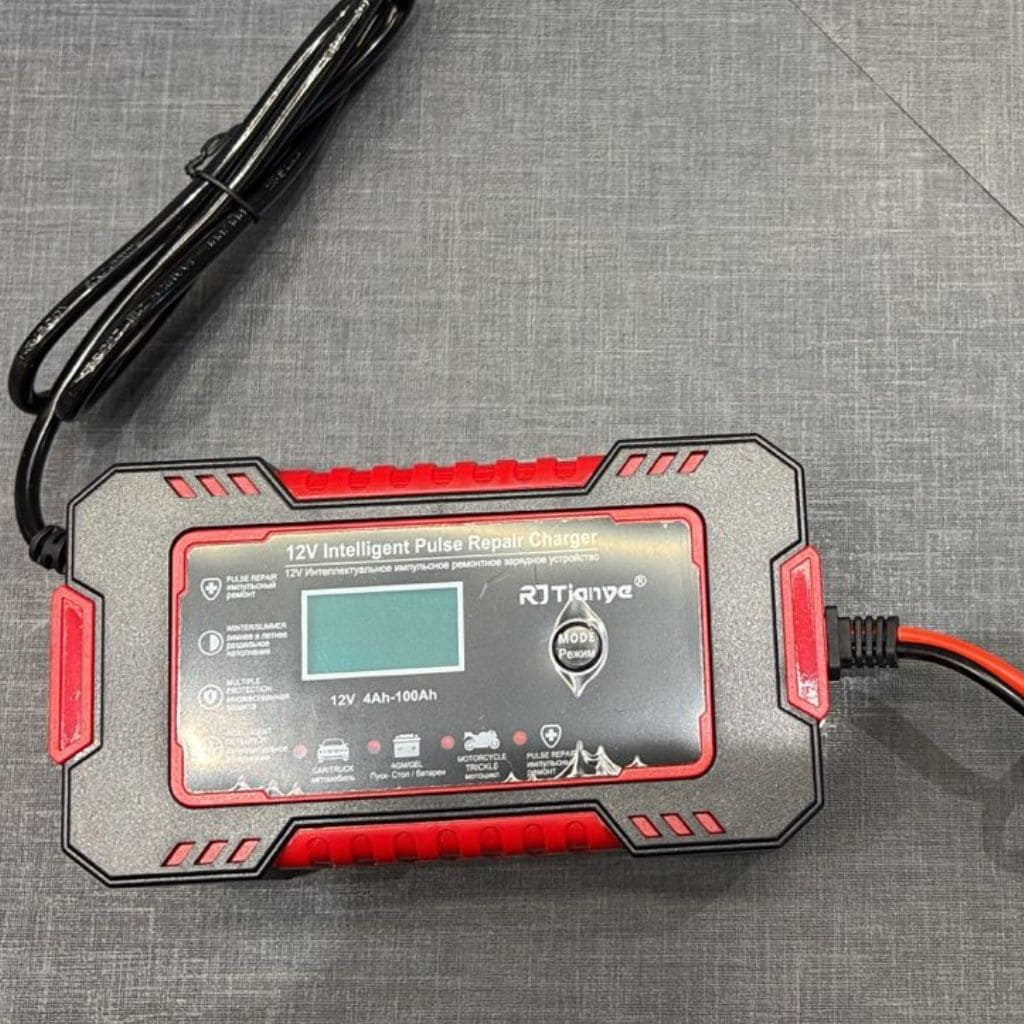 Cargador Bateria Carro Moto 12v Pantalla - SEDealmania