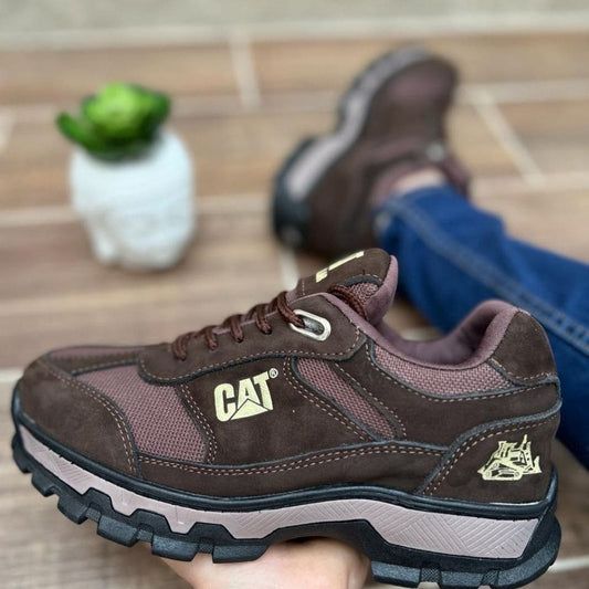 ZAPATILLA CAT CUERO CORTE BAJO