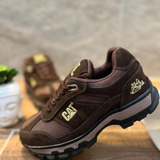 ZAPATILLA CAT CUERO CORTE BAJO