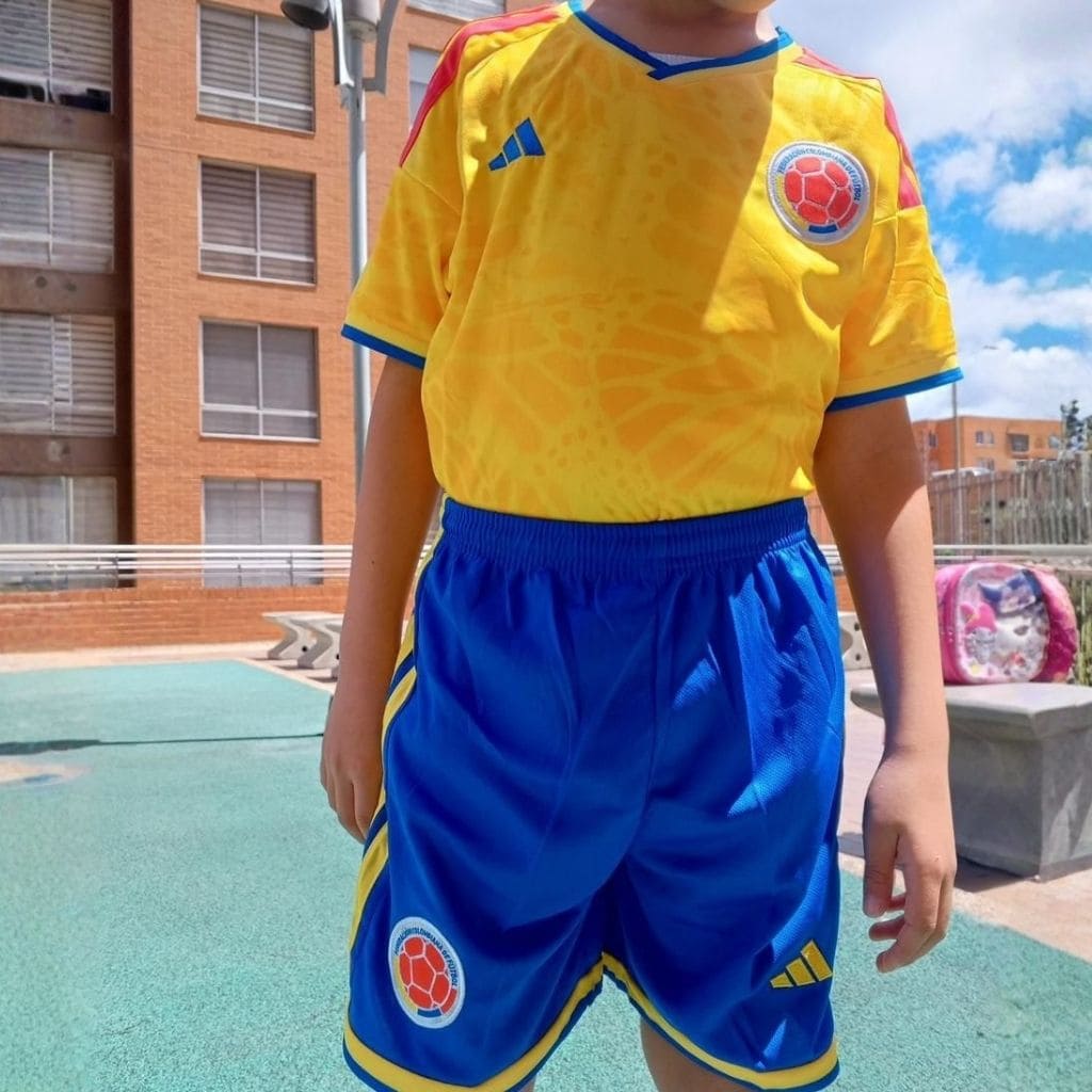 Uniforme Deportivo Infantil – Selección Colombia Conjunto deportivo infantil 2026